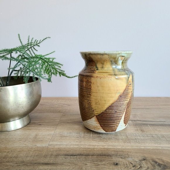hand made pottery Other - Handmade ceramic vase earthy colors.